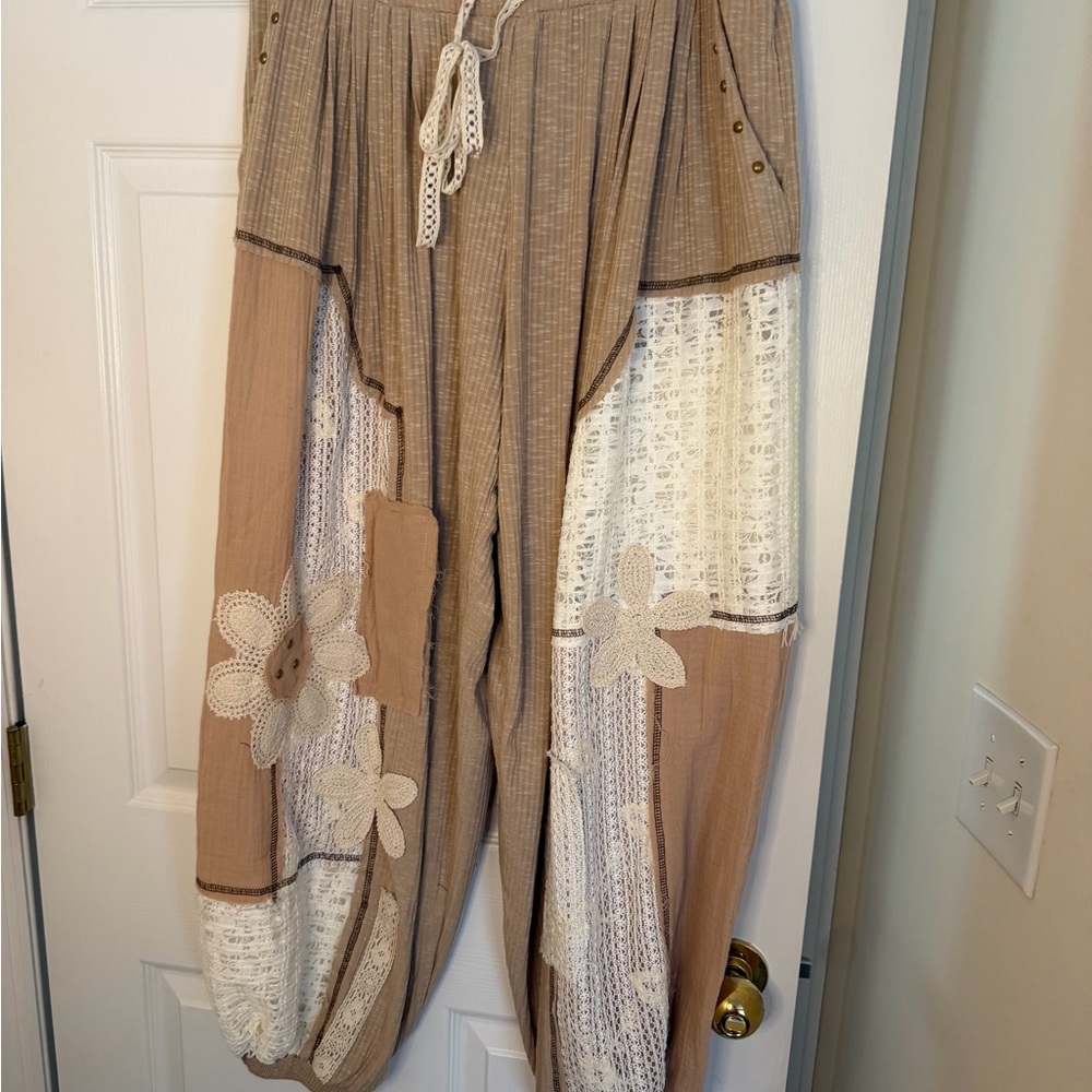 POL Mixed Media Boho Patchwork Harem Pants size L… - image 1